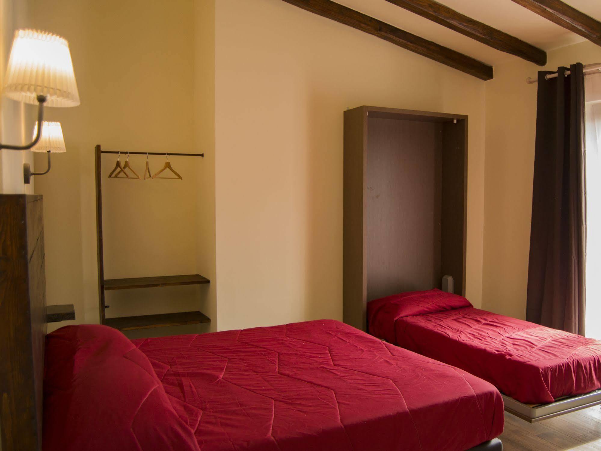 สลีป แอนด์ โก โฮเทล Hotel ฟิวมิชีโน ภายนอก รูปภาพ